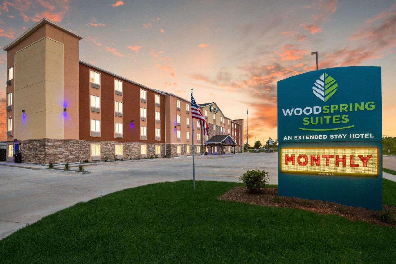 Woodspring Suites Davenport Quad Cities Exteriér fotografie
